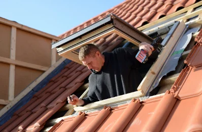 Pose de fenêtres de toit Velux à Perriers-en-Beauficel